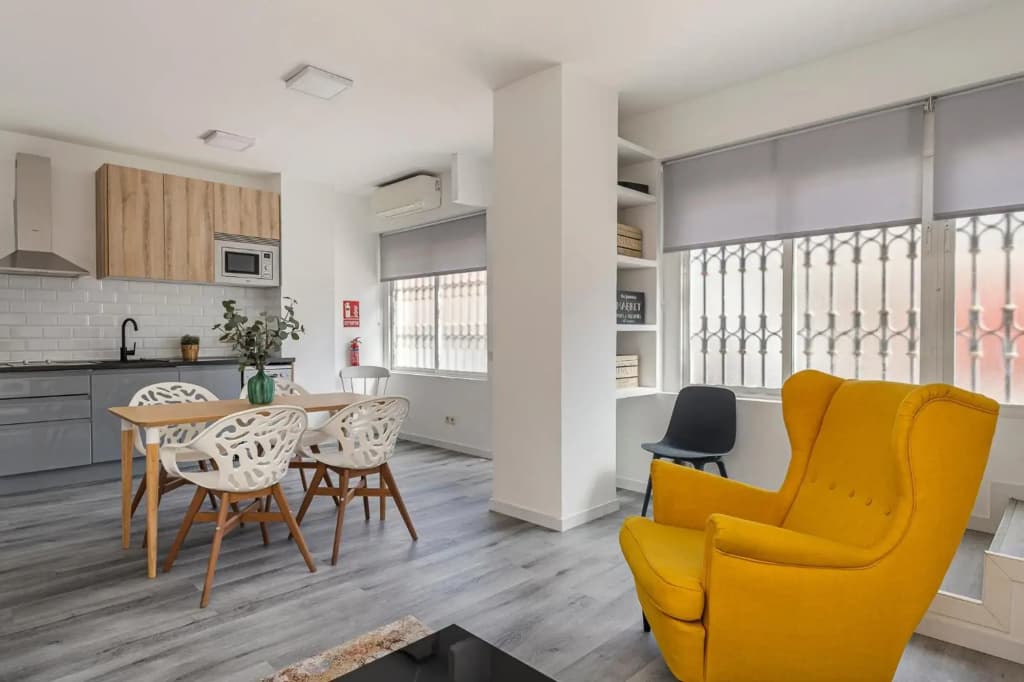 BNBHolder Calm Duplex RETIRO FREE PARKING - photo 9