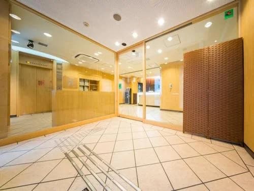 Super Hotel Subway Tanimachi 4-chome Exit 6 - photo 2