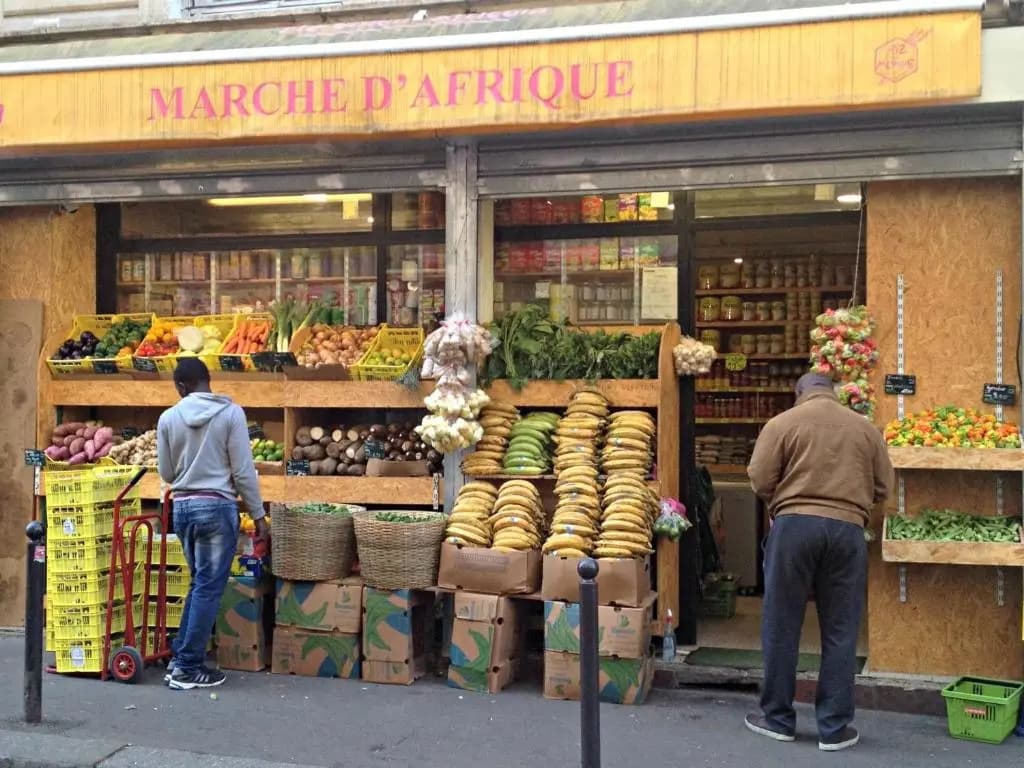 Charming 30m² border of MONTMARTRE - photo 10