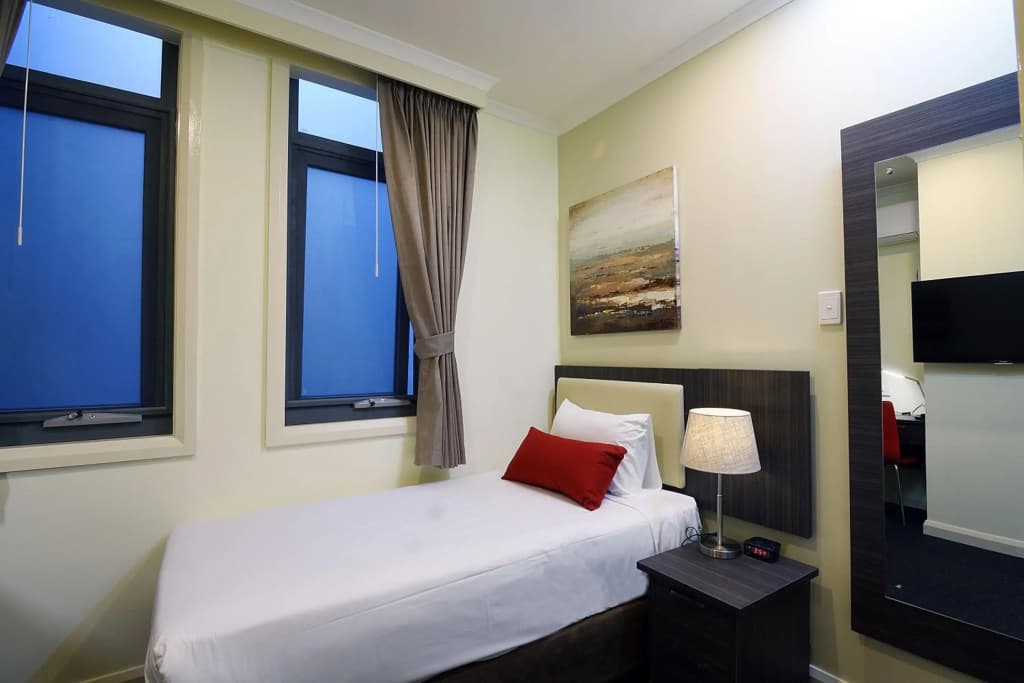 ibis Styles Kingsgate - photo 6