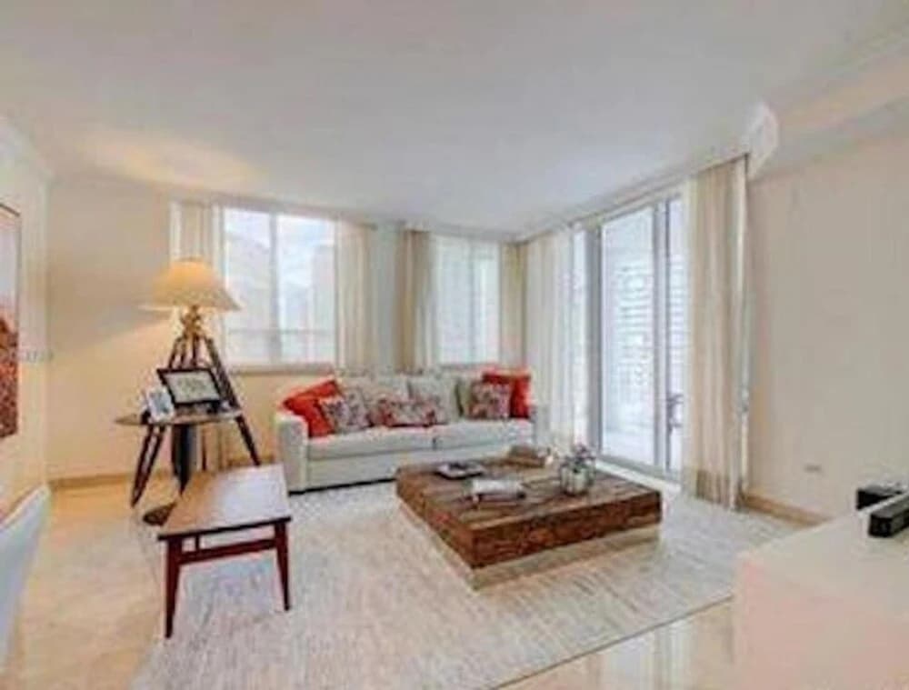 Beautiful Miami Brickell 2 Bedroom 2 Bathroom Apartment in the Sky Sleeps 4 - photo 5