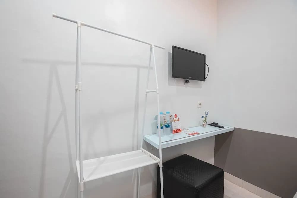 OYO 1070 Kuningan Residence - photo 3