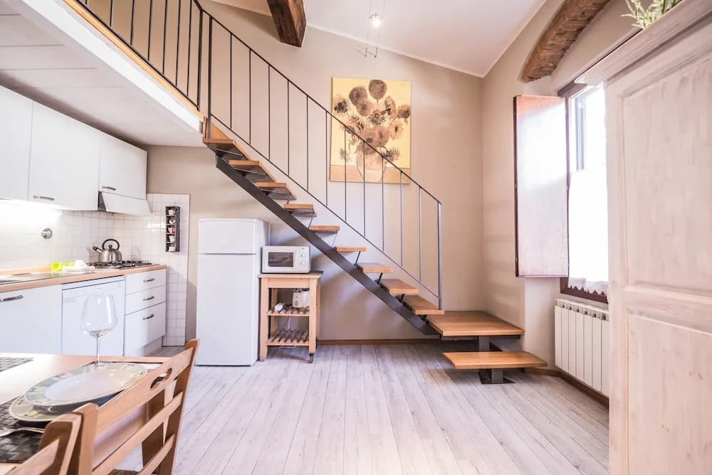 A Few Steps to The Duomo Upscale 2BD Apt - photo 16