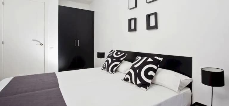 Barcelona UPartments París - photo 2