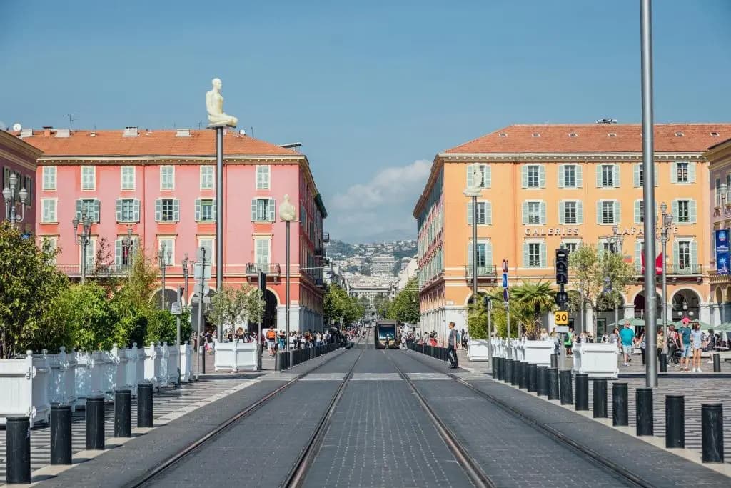 Le Trendy: 2-room 2 blocks from the beach - main photo