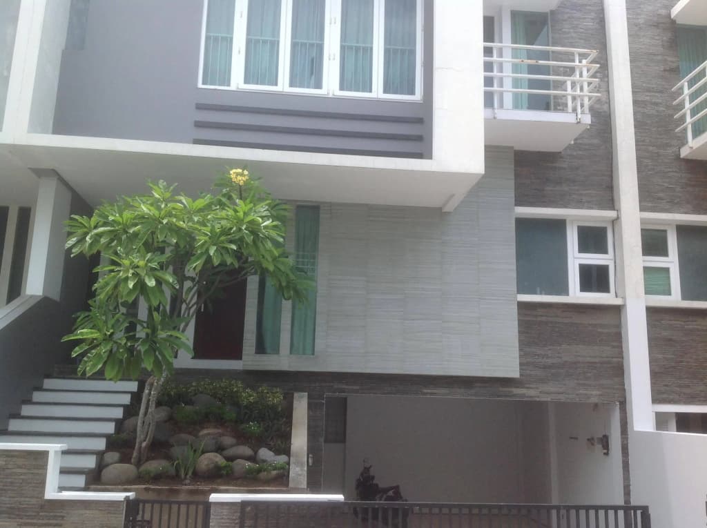 Villa Kirey - photo 1