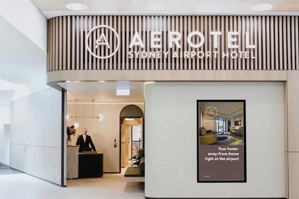 Aerotel Sydney - Inside International Terminal Airport - photo 1
