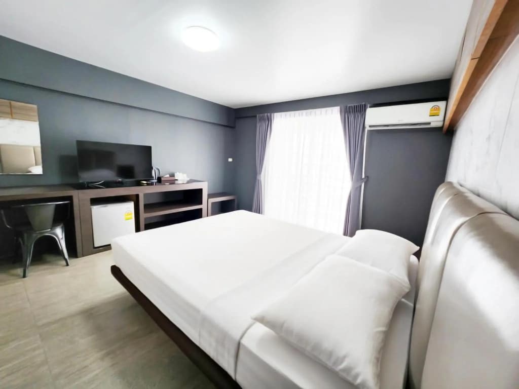 Watana Hotel - photo 2