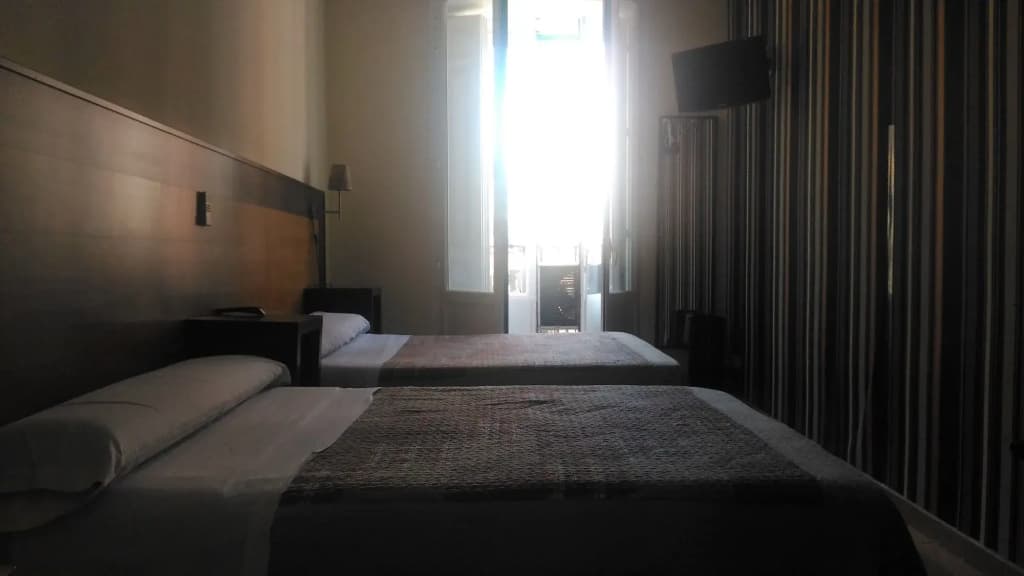 Hostal Alaska - photo 12