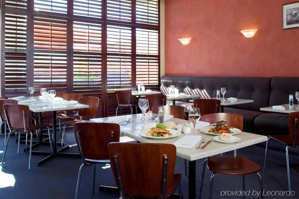 Mercure Sydney Parramatta - photo 30