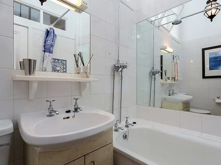 Veeve  Stunning 2 Bed 2 Bath In South Kensington Cornwall Gardens - photo 4