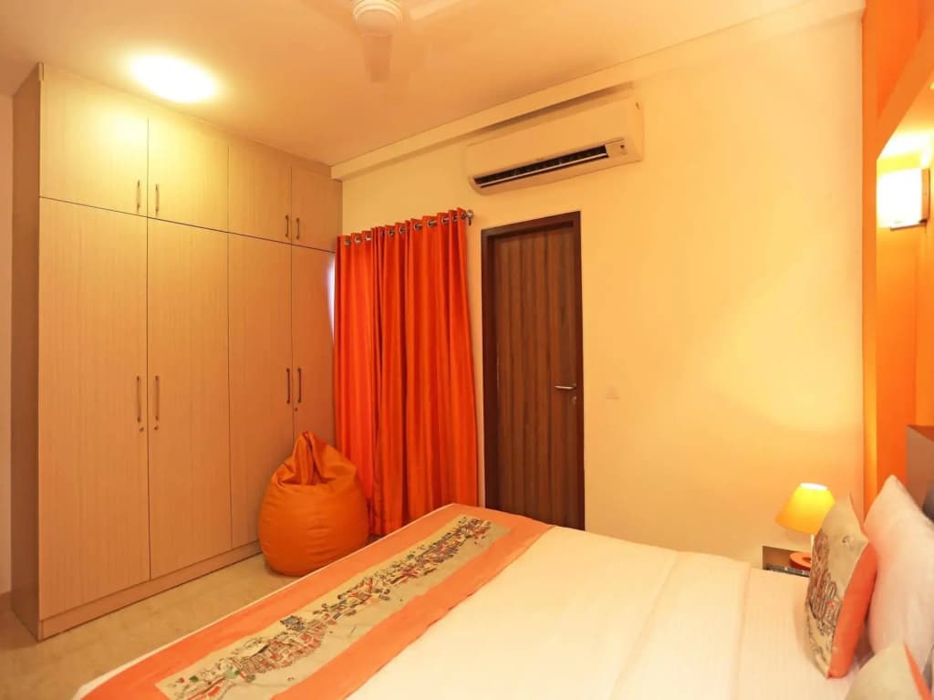 OYO Flagship 494 East of Kailash - photo 4