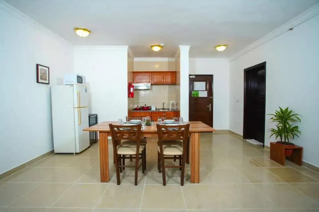 La Villa Inn Hotel Apartments - photo 10