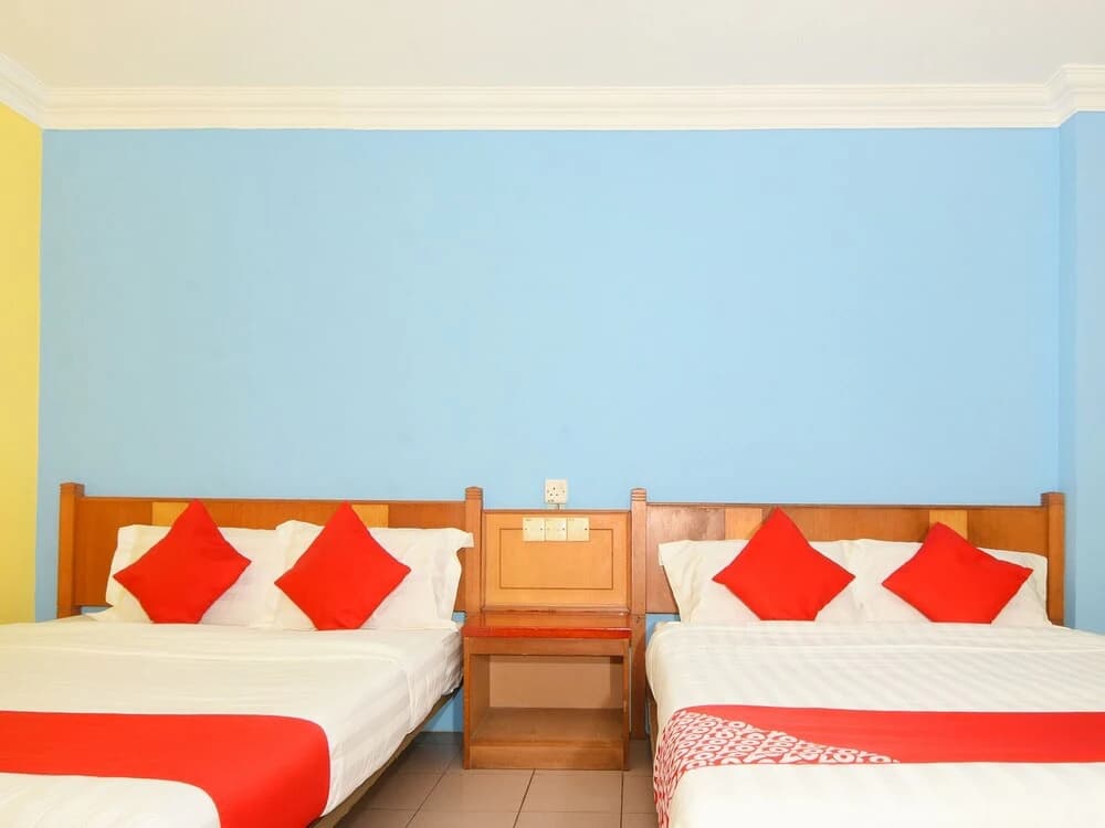 Mandarin Inn by OYO Rooms - photo 1