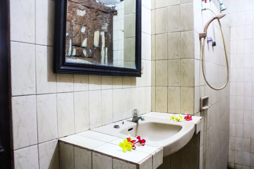 Berlian Beach Inn Kuta - photo 8