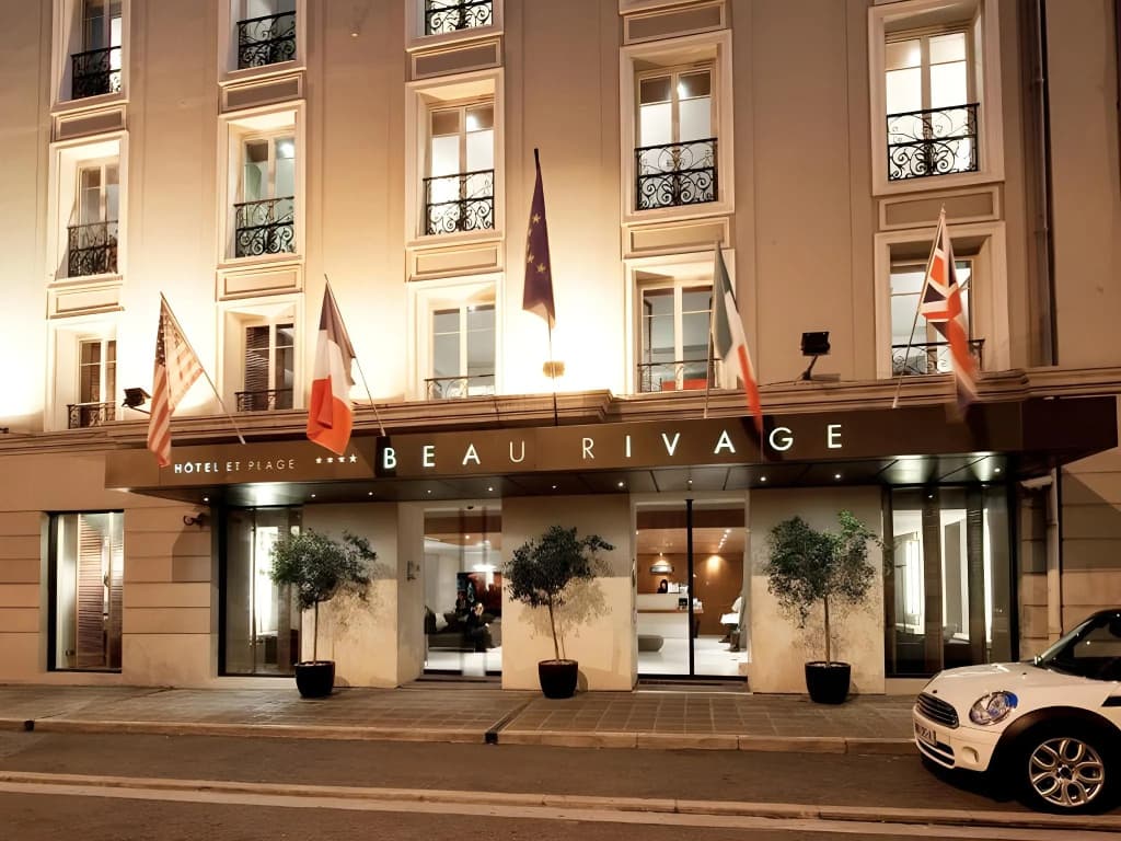 Hotel Beau Rivage - photo 37