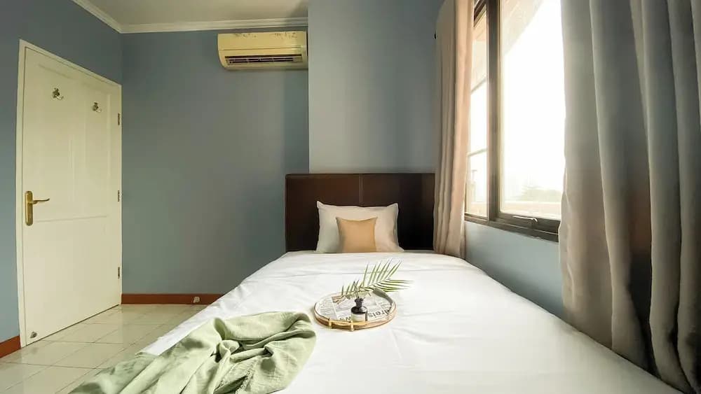 Spacious And Comfy 3Br At Puri Garden Apartment - photo 23