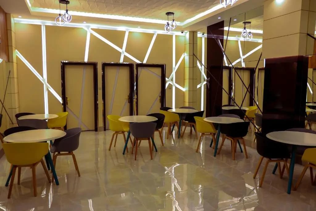 F & H Hotel - photo 11