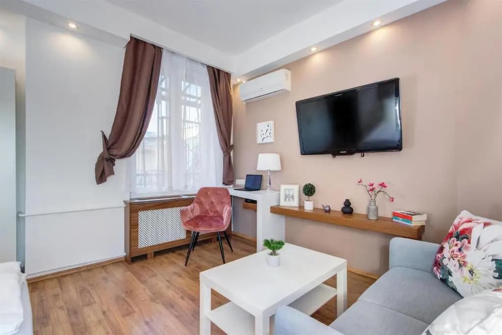 d.Five Premium Studio Szervita Square - photo 3