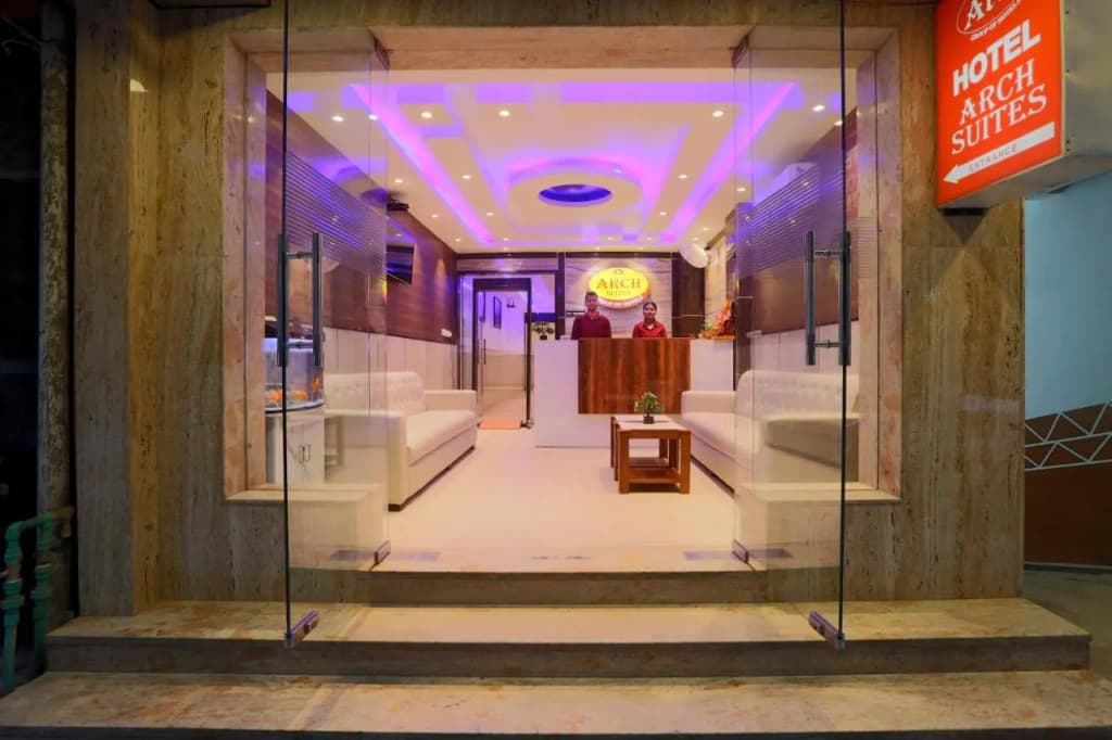 Hotel Arch Suites - photo 13