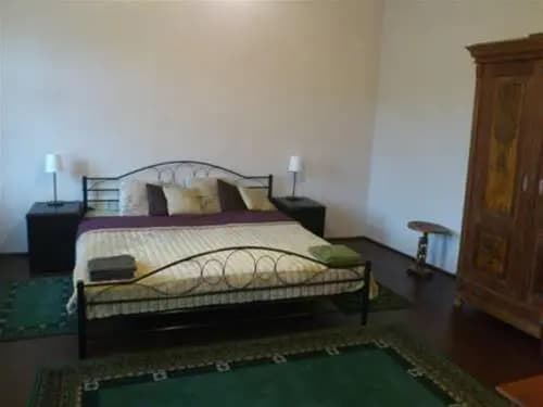 Castle Court Apartman - photo 2