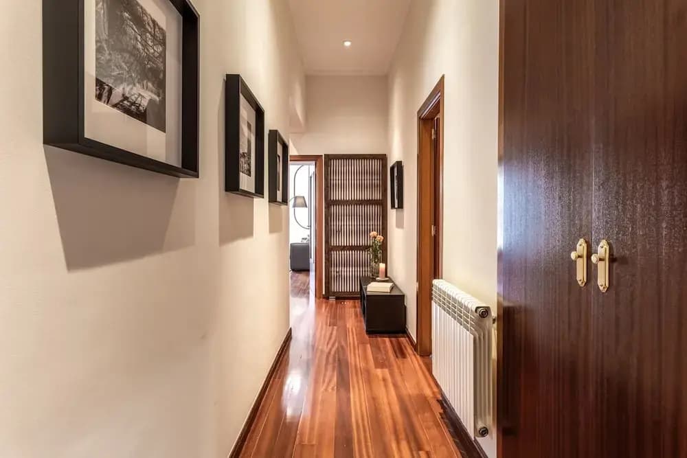 Uzer - 2 Bedrooms in Recoletos - photo 6