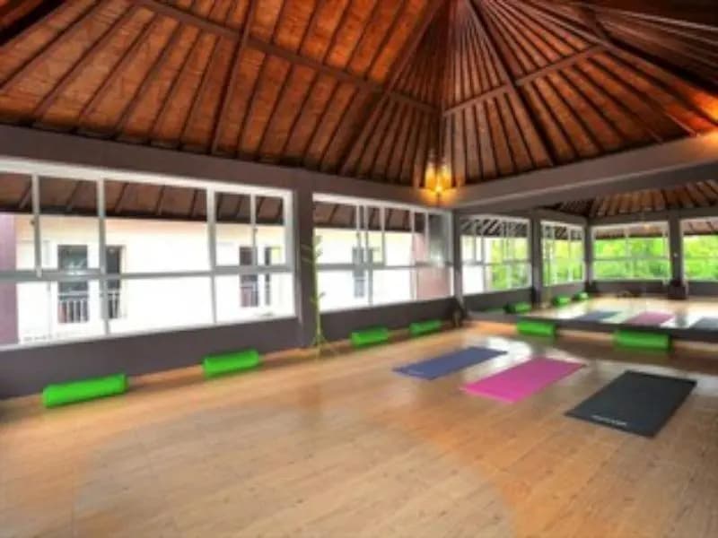 Rumah Una Hotel - photo 10
