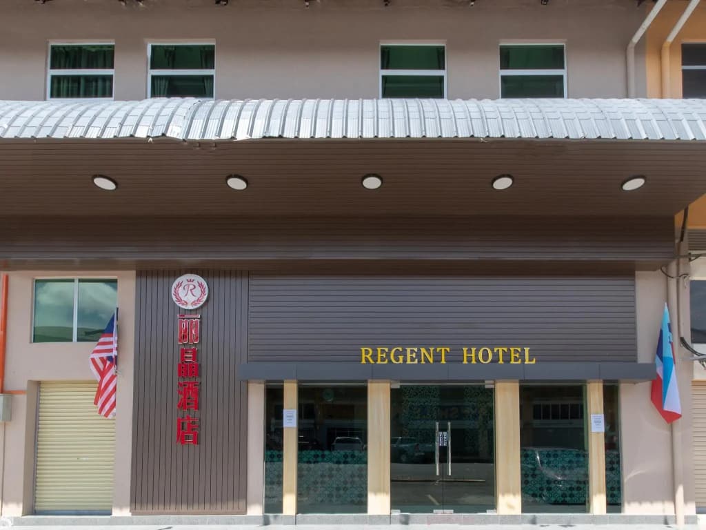 OYO 89375 Regent Hotel - photo 1