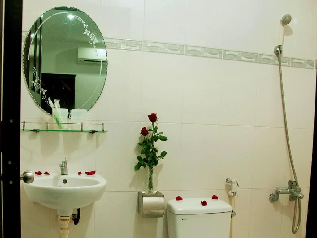 Queen Hotel Tran Phu - photo 5