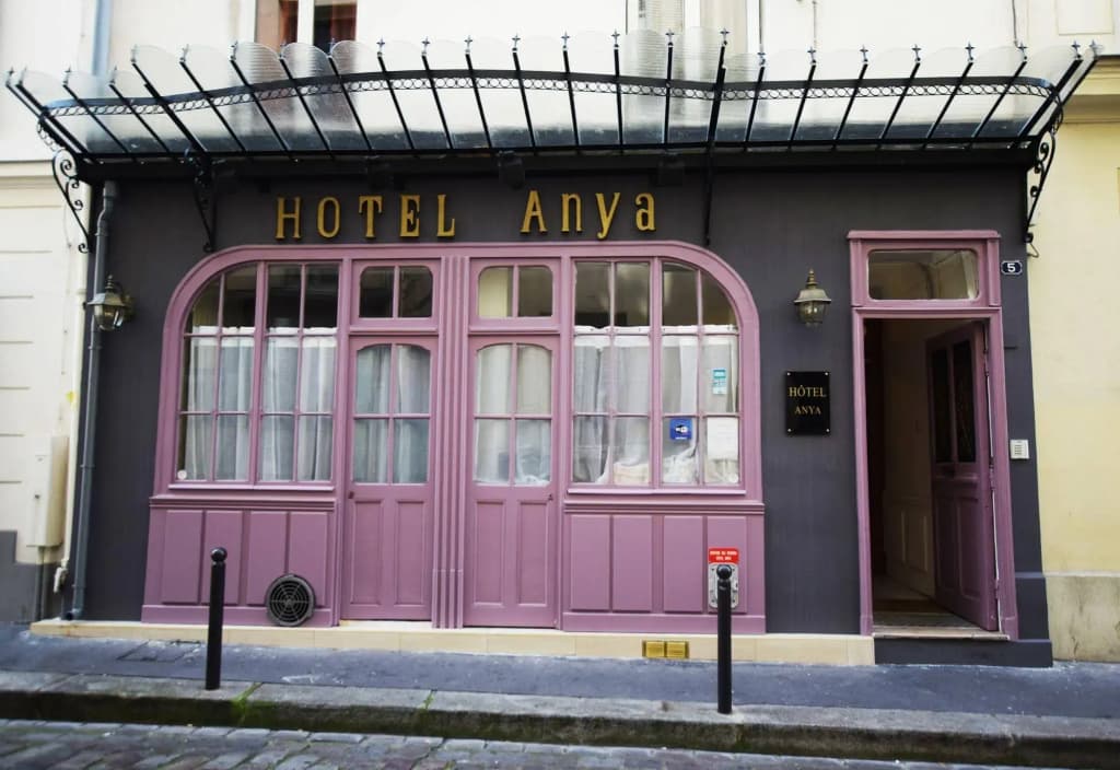 Anya Hotel - photo 1