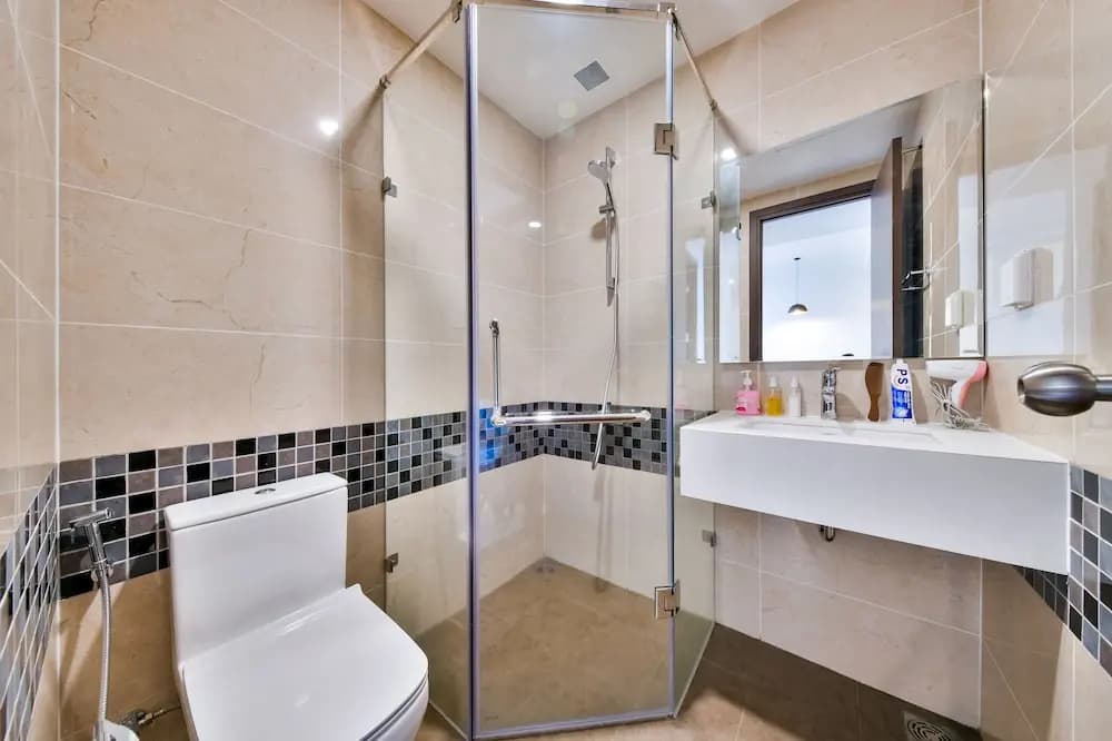 New Tresor River and City View Apartment - photo 8