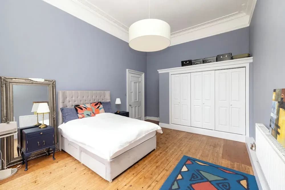 Spacious 2-Bedroom Ground Floor Flat - photo 6