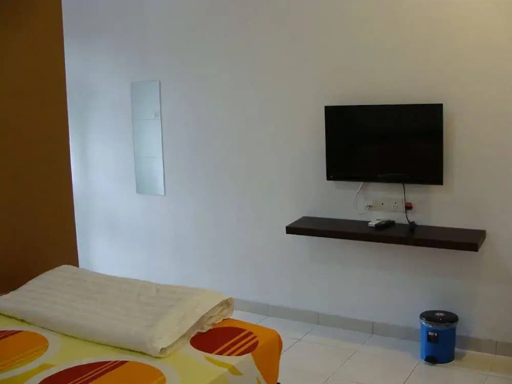 White House Homestay - photo 12
