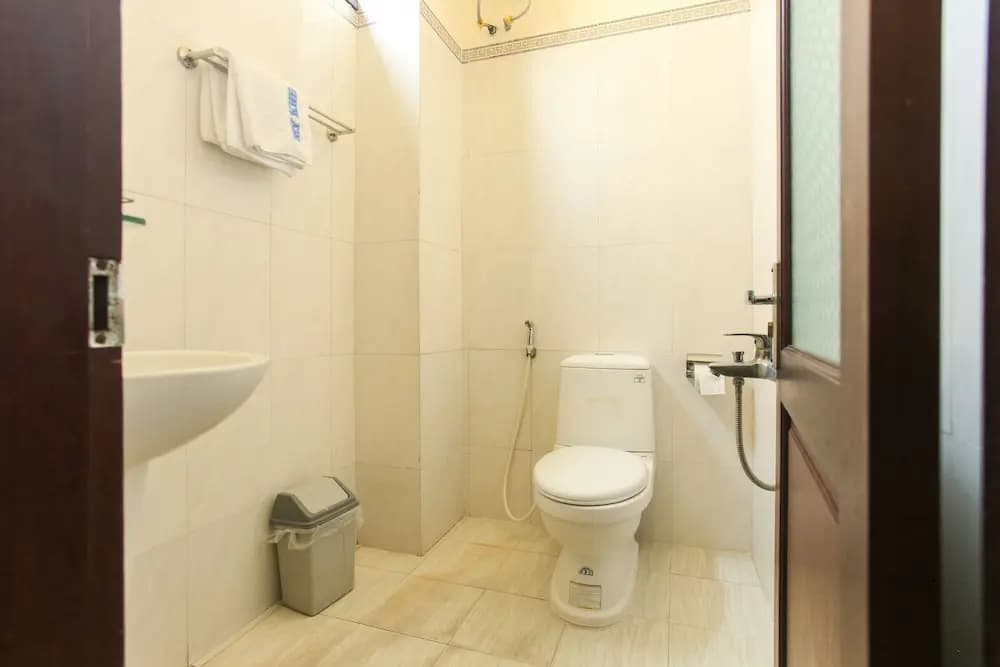OYO 810 My Khe Hotel - photo 9