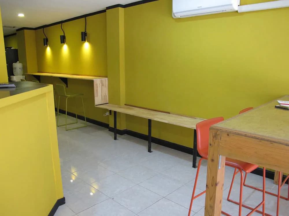 Why Not Hostel and Kitchen - photo 2