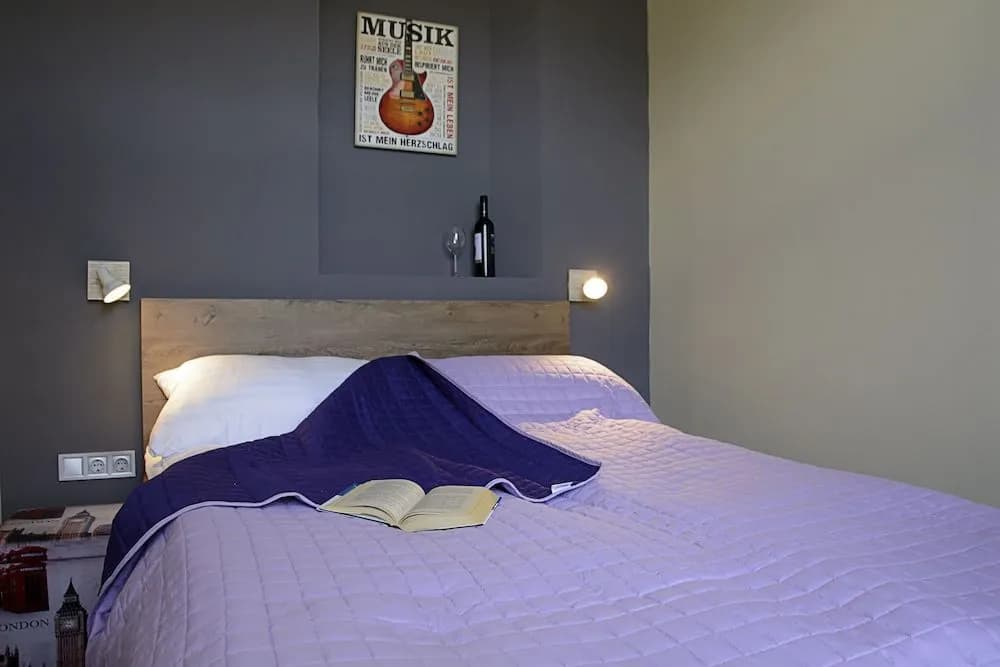 New - Walnuttree Double 12 Person Apartment Central in Budapest - Hungary - photo 6