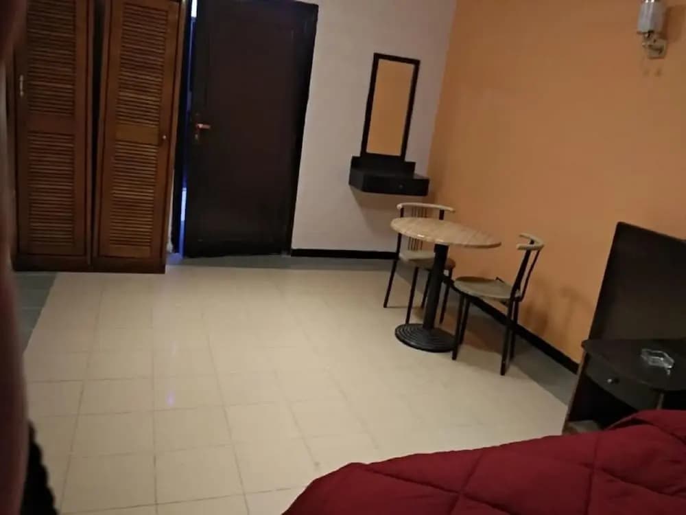 Oasis Hostel - photo 5