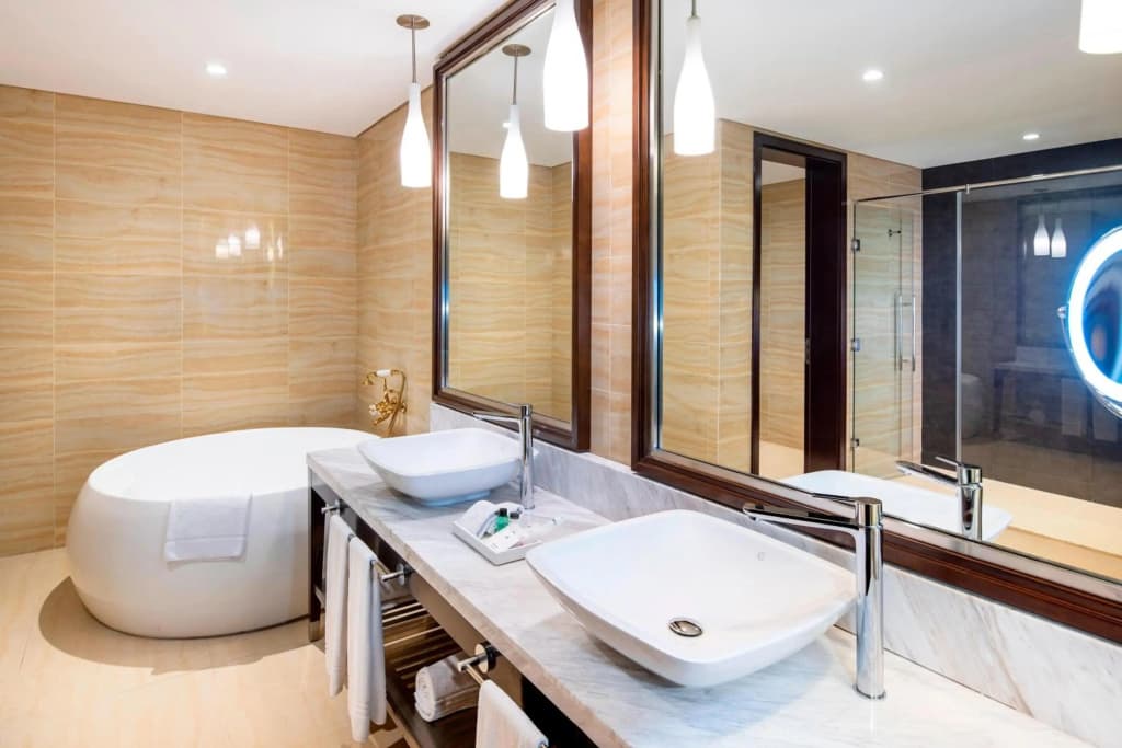 Four Points by Sheraton Sharjah Hotel - photo 10