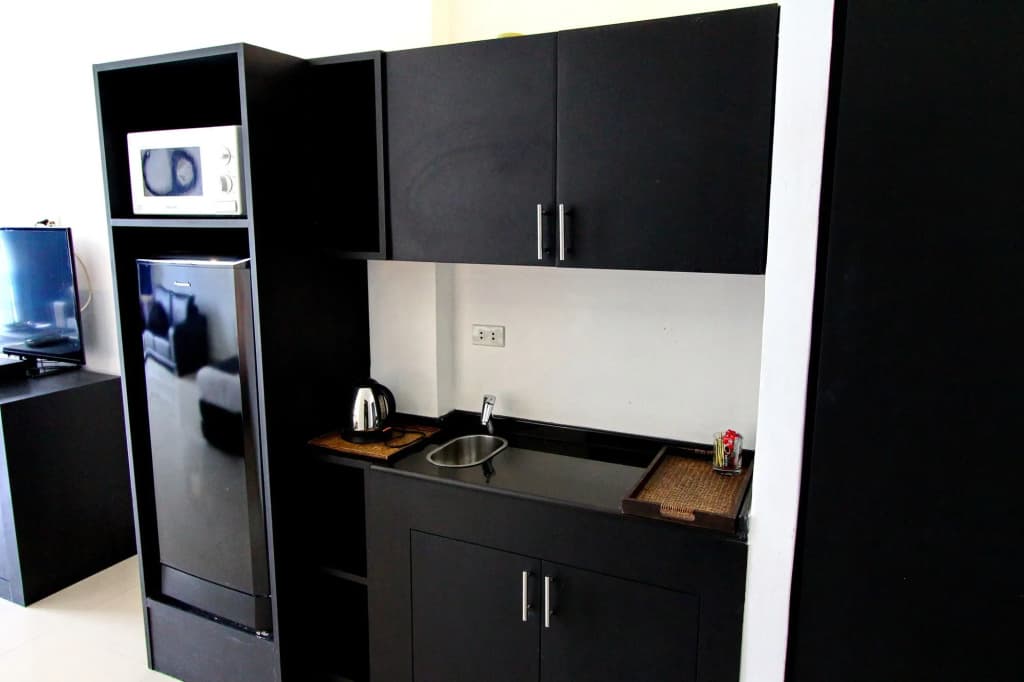 East Suites - photo 25