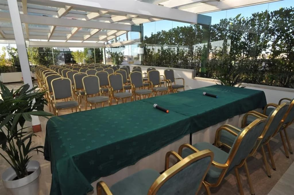 Hotel Domus Sessoriana - photo 5