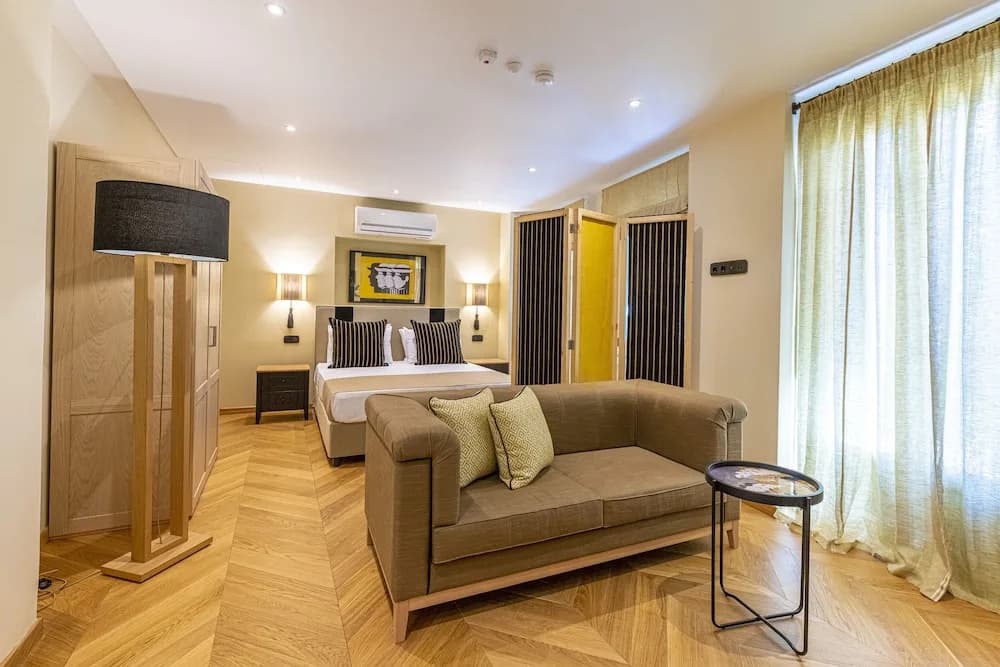 Ipelhome Plaka Boutique Apartments - photo 9