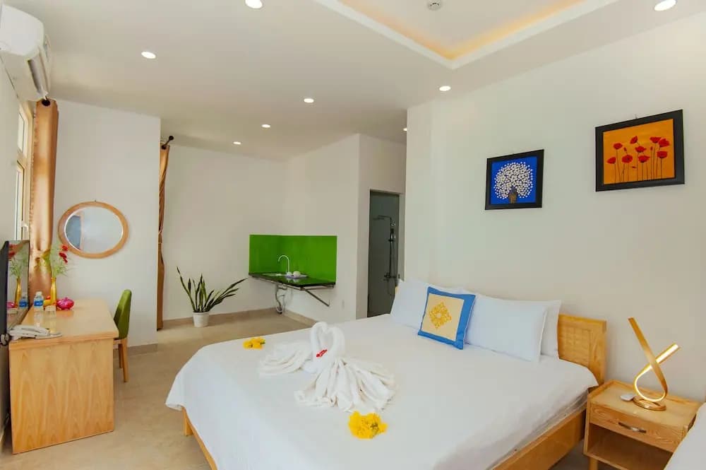 Yellow Daisy Villa - photo 3