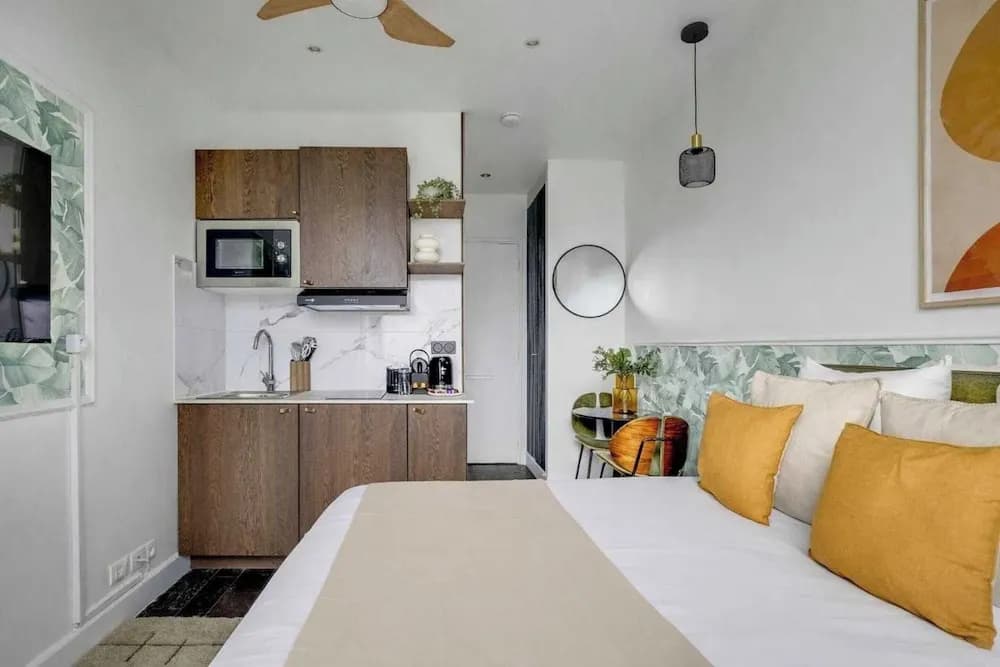 Charming Studio Apartment - AC- 2P - Nation - photo 9