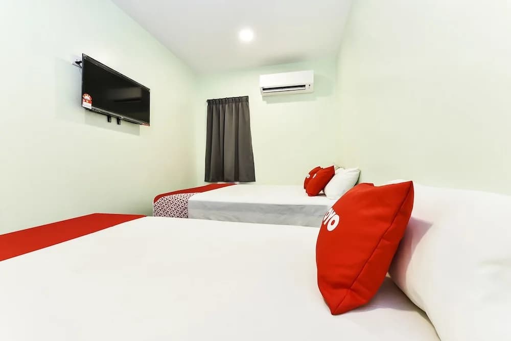 OYO 90445 Th Hotel - photo 19
