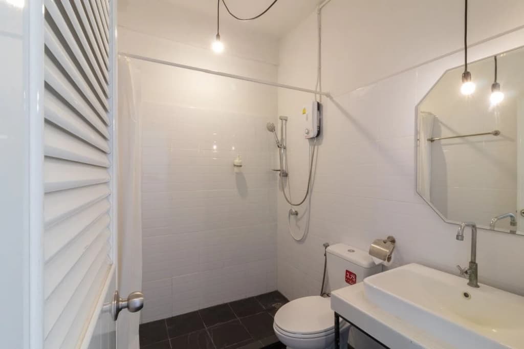 Beige Poshtels - photo 4