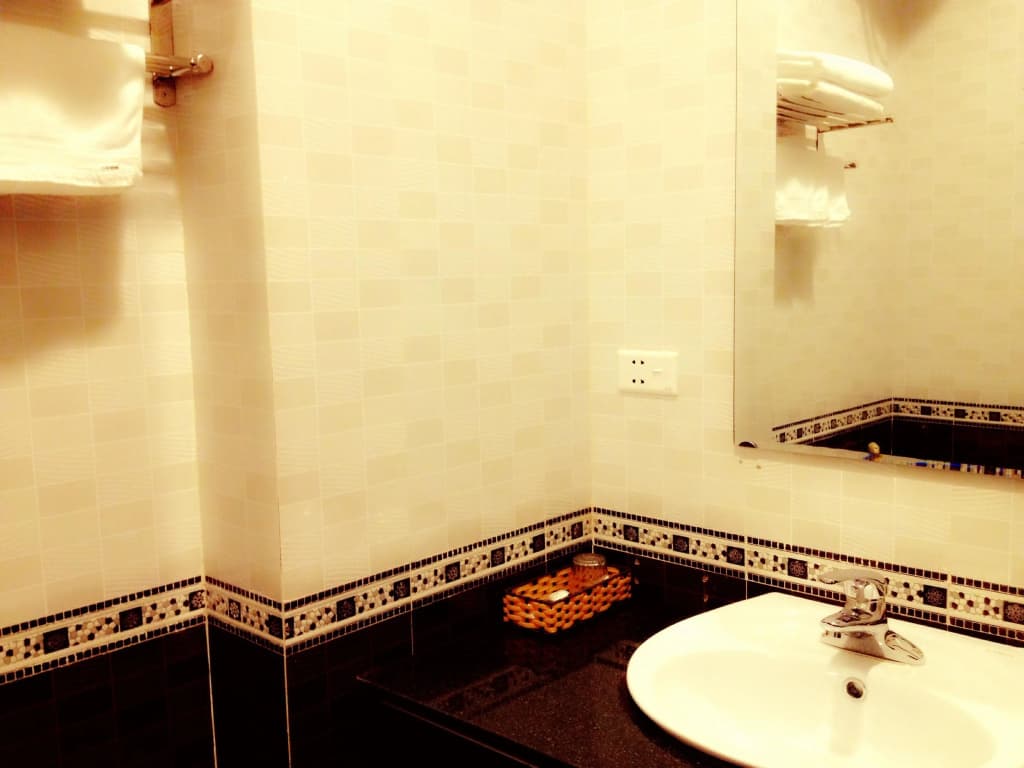 Avalon Hotel - photo 6