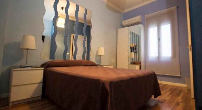 Room Pride Hostal - photo 4