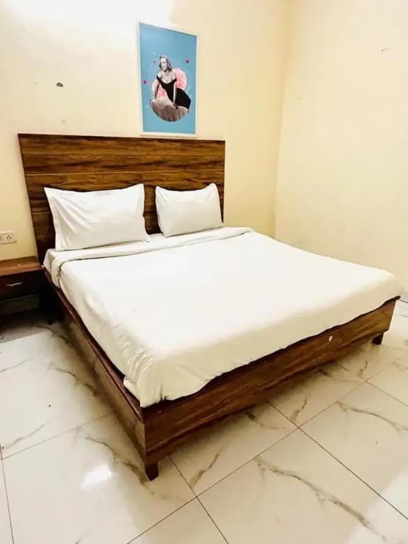 Hotel Green Arrow Rohini - photo 12