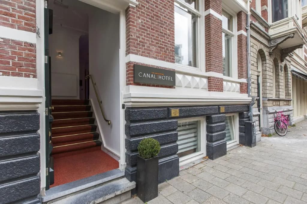 The Amsterdam Canal Hotel - photo 43