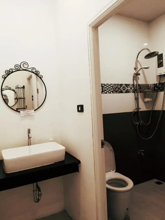 Sherloft Home & Hostel - photo 26